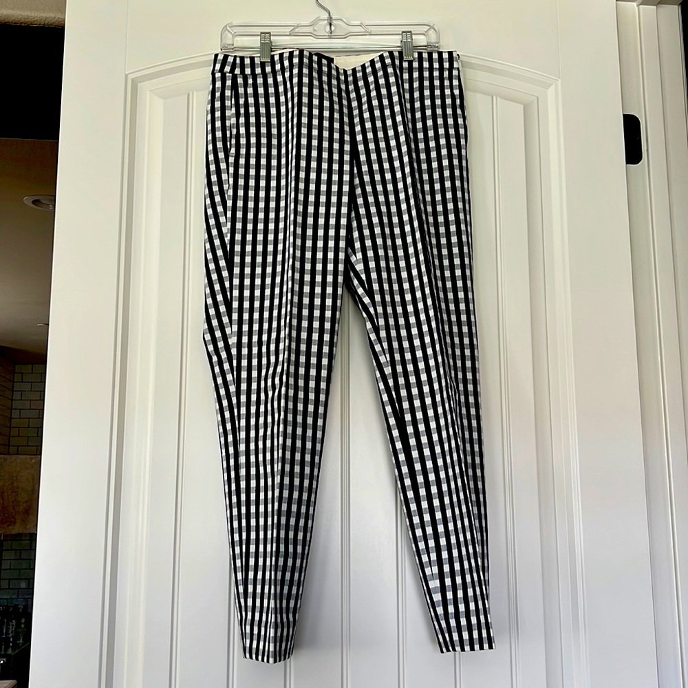 Navy and white gingham capris.